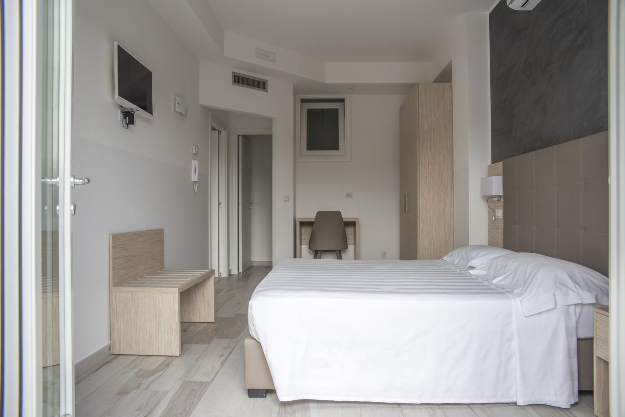Rooms A Due Passi Dal Mare Porto Recanati Εξωτερικό φωτογραφία